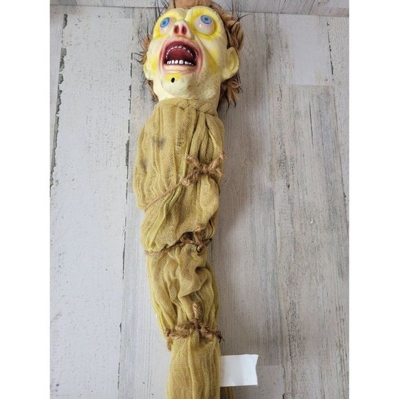 Gemmy zombie body bag animated light up Halloween prop home decor lawn - Picture 1 of 9